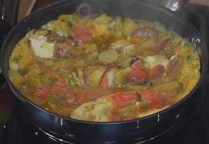 Испанский омлет с копченым лососем 