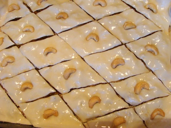 Пахлава с финиками и курагой
