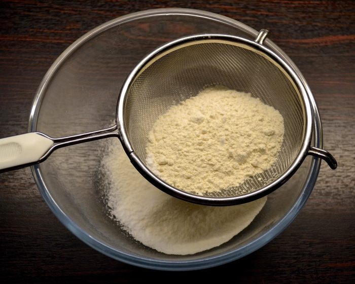 Блинный торт с бананами и шоколадным муссом
