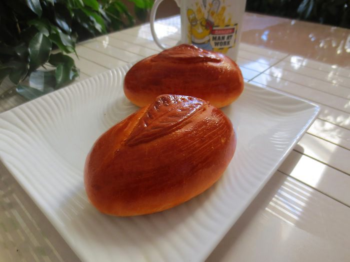 Пирожки с начинкой из картофельного пюре, лука и бекона