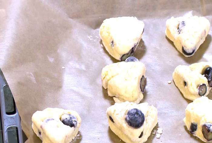 Булочки с голубикой 
