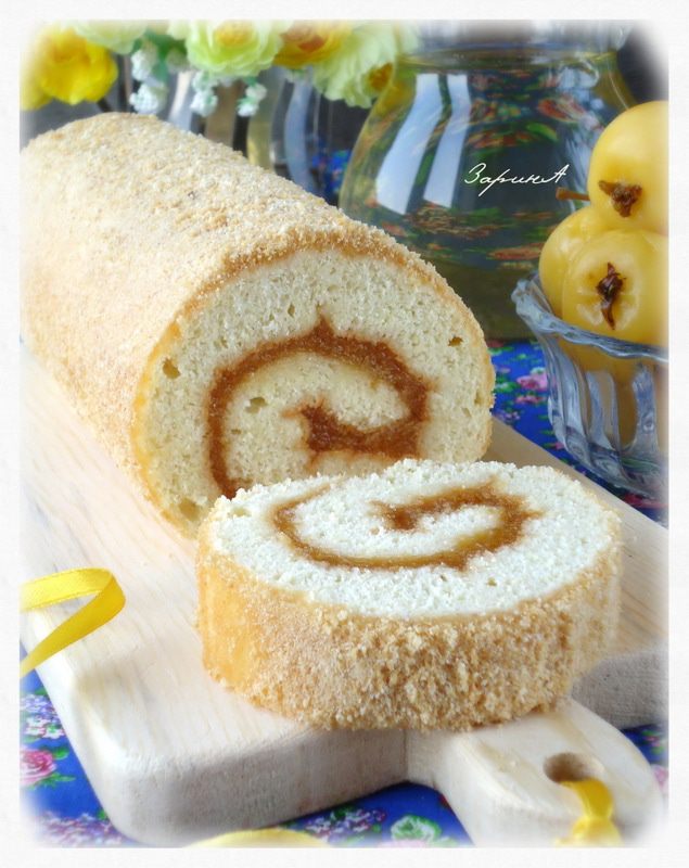 Рулет с яблочным повидлом