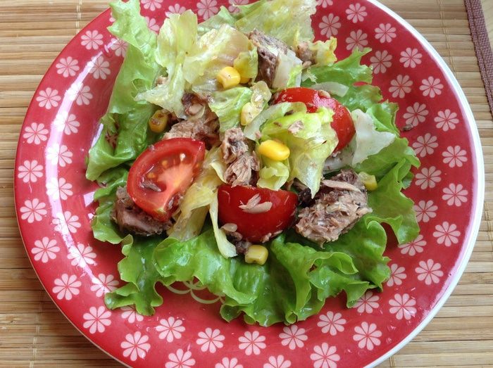 Испанский салат с тунцом