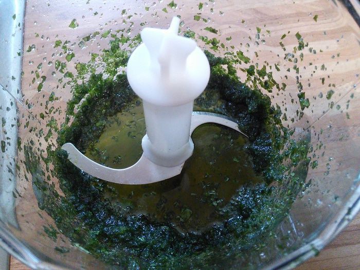 Эклеры с клубникой и базиликовым кремом 