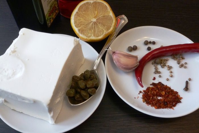 Маринованная брынза