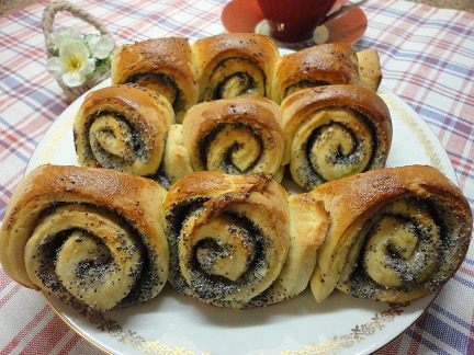 Булочки с маком