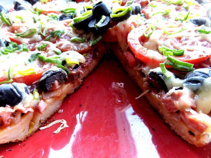 Пицца, приготовленная без духовки