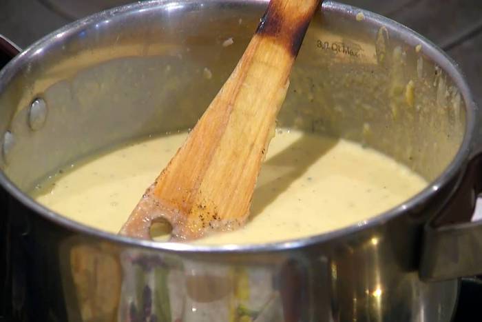 Тосканский суп из белой фасоли с чесночными гренками