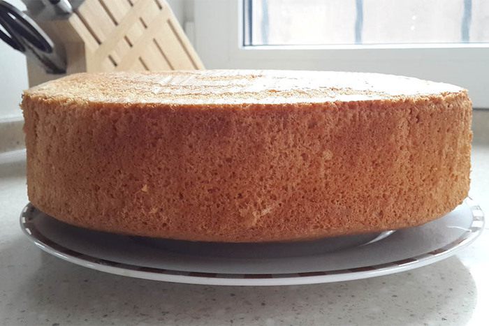 Торт с маскарпоне и соленой карамелью