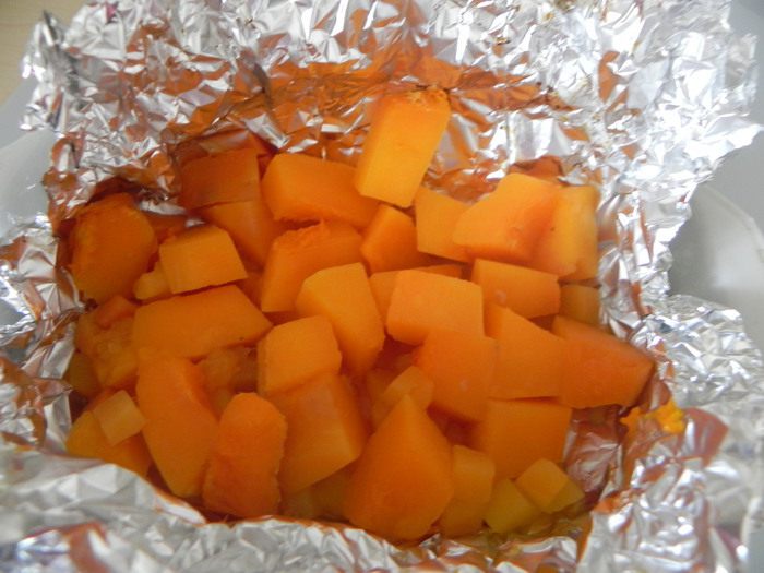 Тыквенно-банановая запеканка под ореховой крошкой