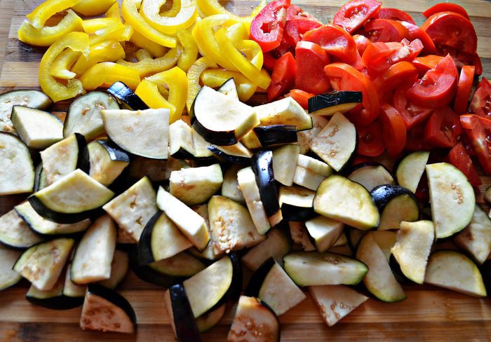 Пирог из поленты с овощами