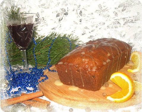 Пряный кекс с вином и черносливом