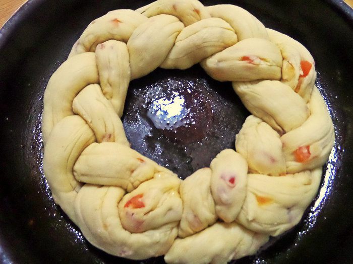 Пасхальная коса с цукатами