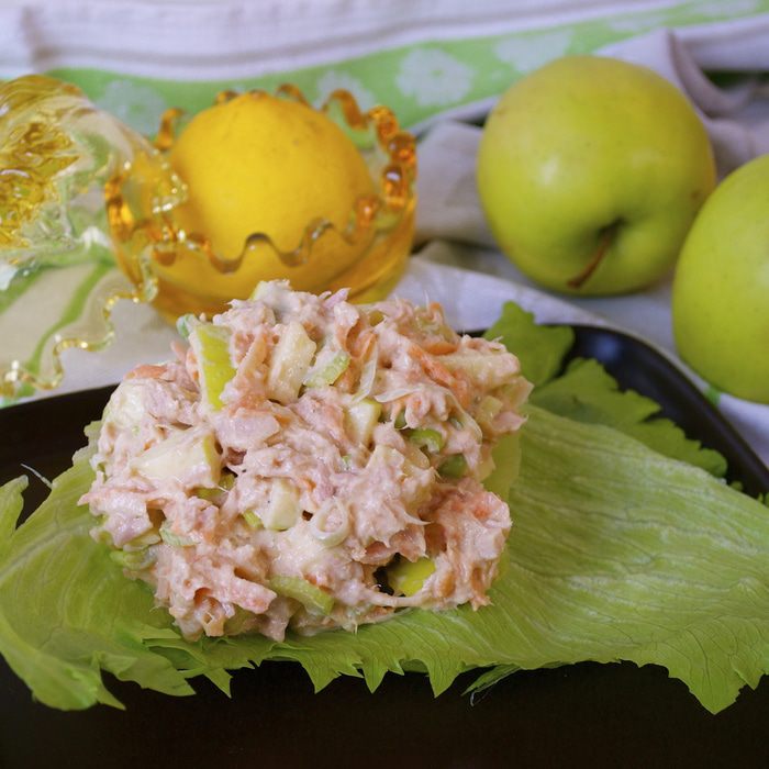 Салат с тунцом (TUNA SALAD)