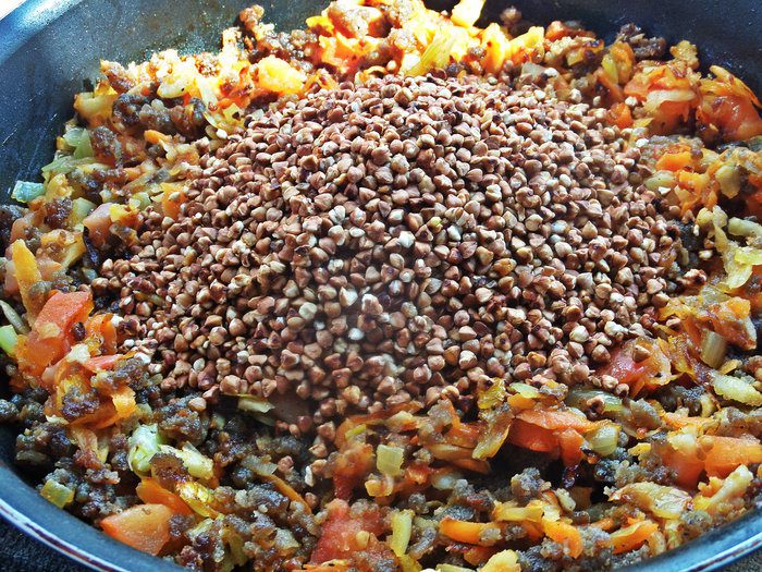 Гречка с мясом и корнеплодами