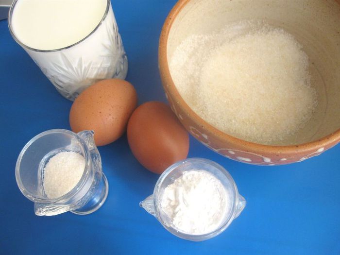   Бриошь с кусочками шоколада и кремом Патисьер