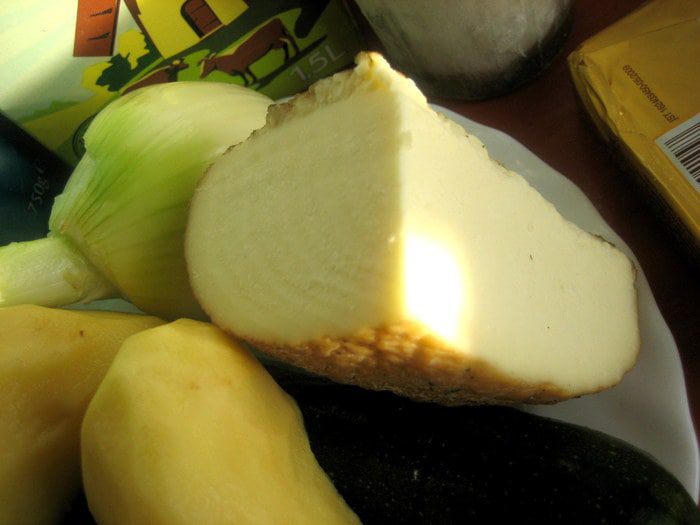 Овощи под сырной крошкой