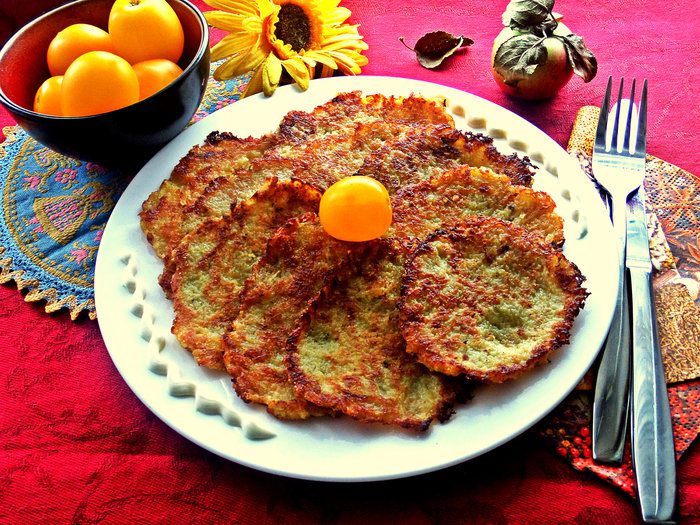 Драники из картофеля, кабачка и яблока