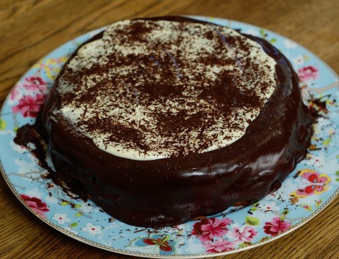 Сметанник с фундуком и изюмом