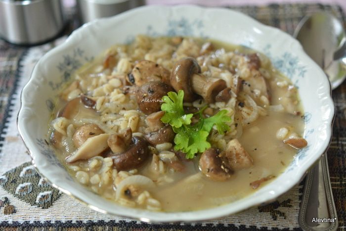 Грибной суп с перловкой