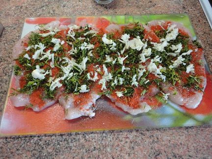 Куриный рулет с паприкой