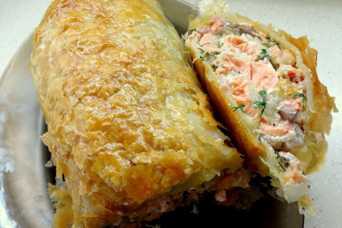 Рулет с форелью