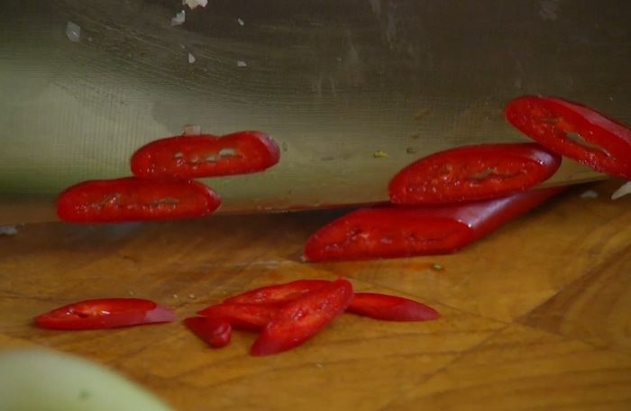 Спагетти с цукини, розмарином и чесноком