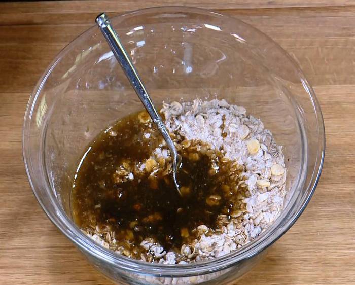 Сладкий цельнозерновой пирог с финиками 