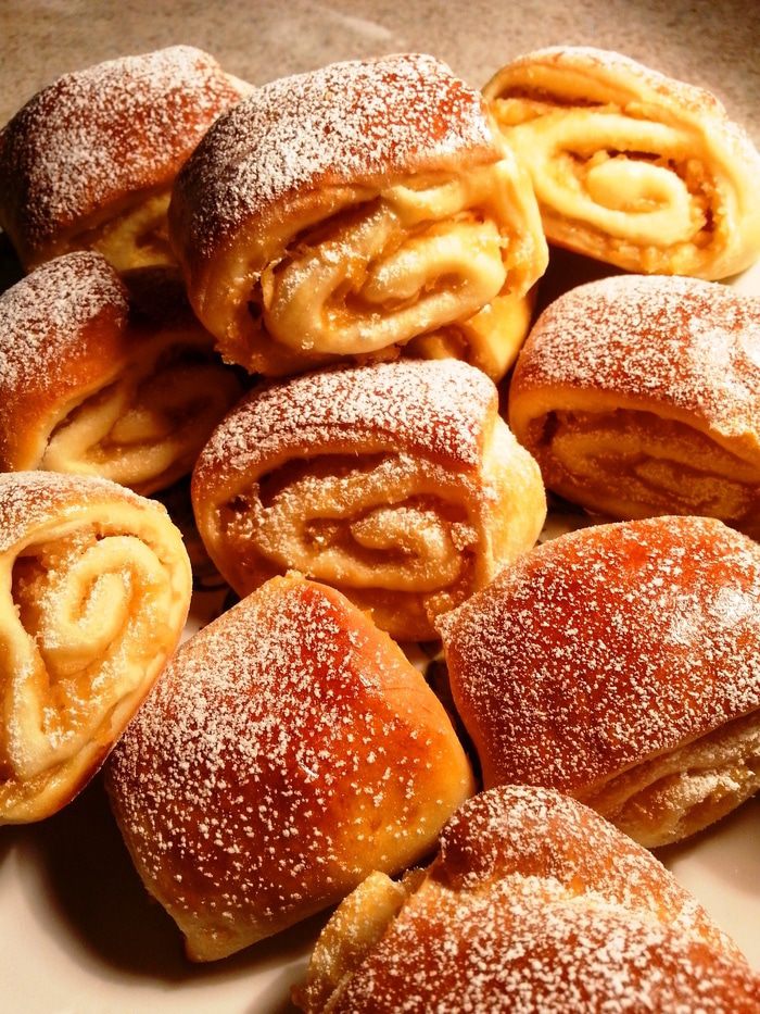 Яблочные булочки