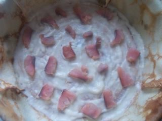 Блинный торт с малосольной горбушей и соусом &amp;quot;бешамель&amp;quot;