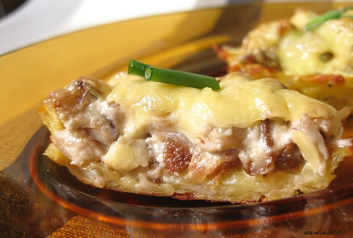 Жюльен в картофельных кокотницах