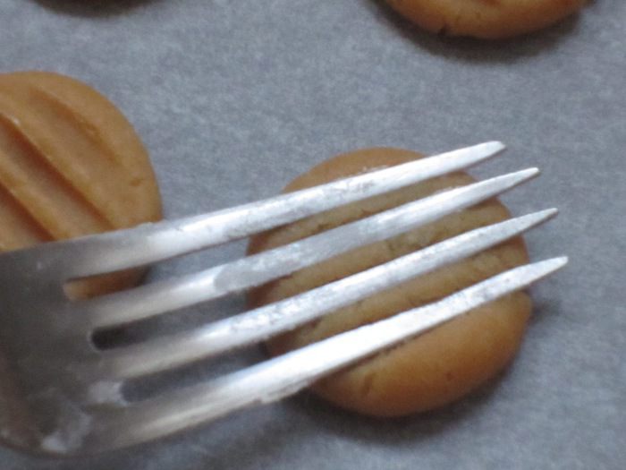 Печенье со сливочно-кофейной начинкой