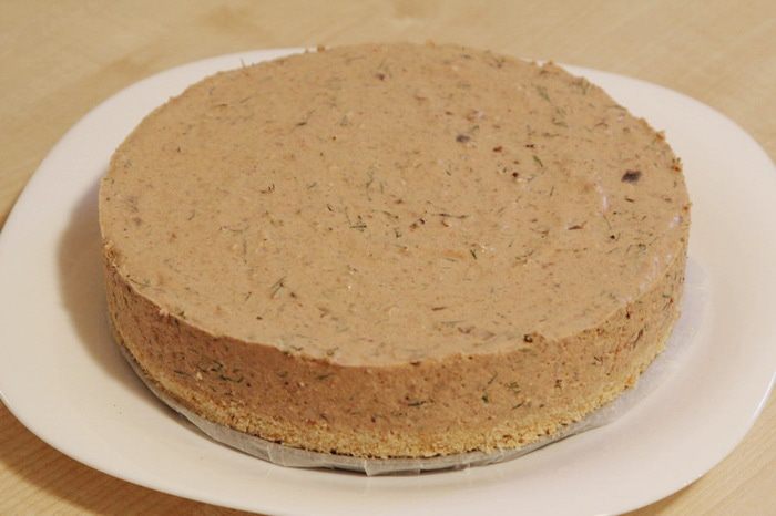 Печеночный чизкейк с орехами и грибами