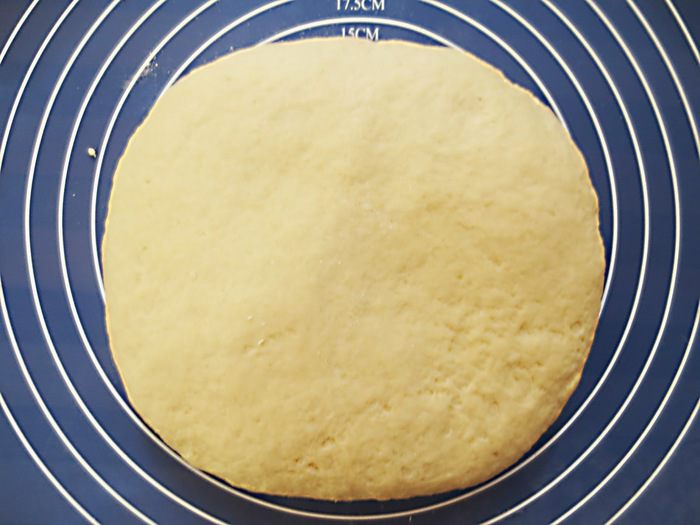 Круассаны из домашнего дрожжевого слоеного теста