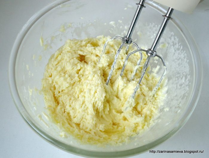 Корзинки с белковым кремом