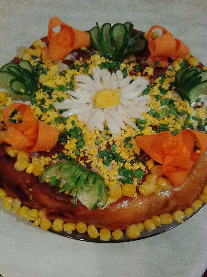 Бисквитный пирог с курицей и сладким перцем (без яиц)