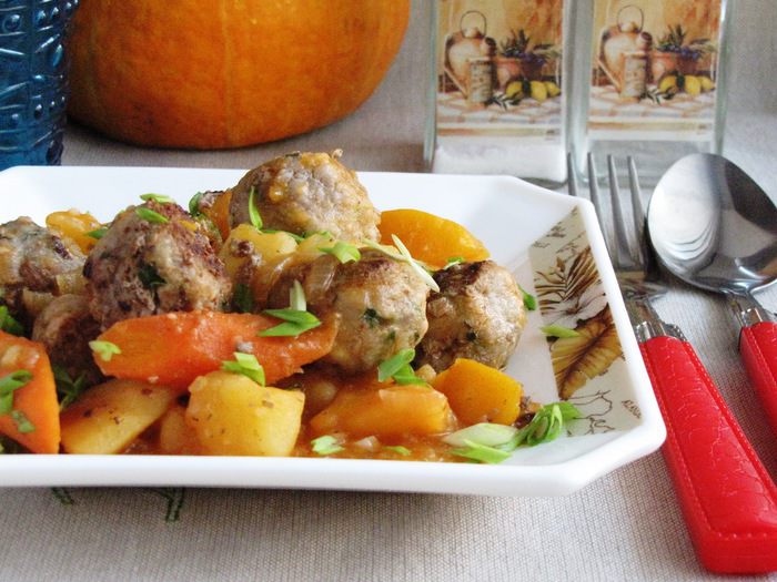Рагу с мясными шариками