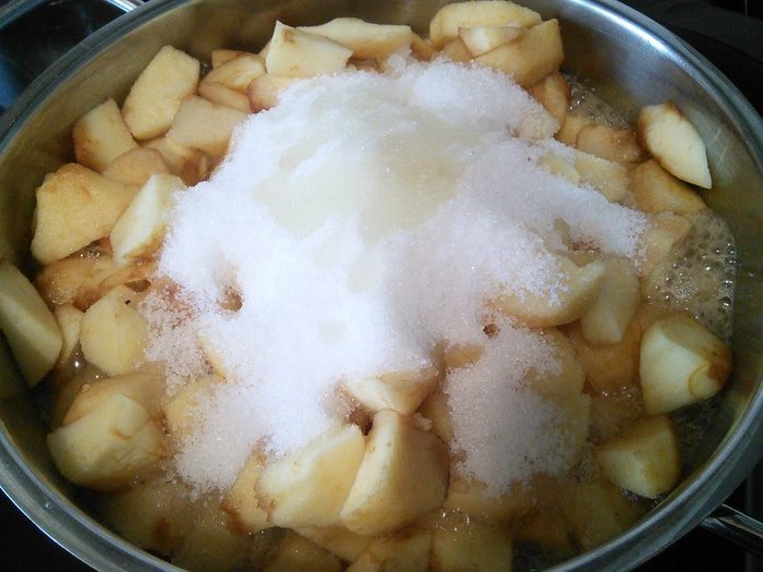 Закрытый яблочный пирог 