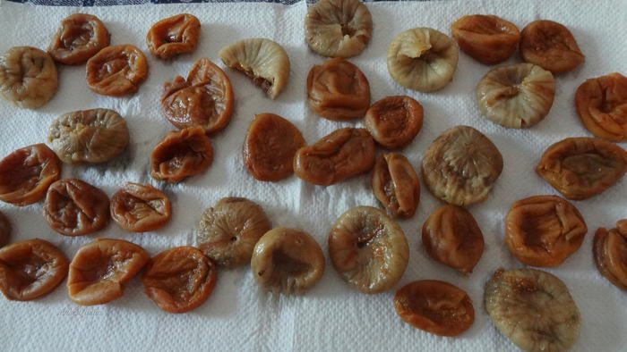 Конфеты ручной работы на меду с орехом пекан