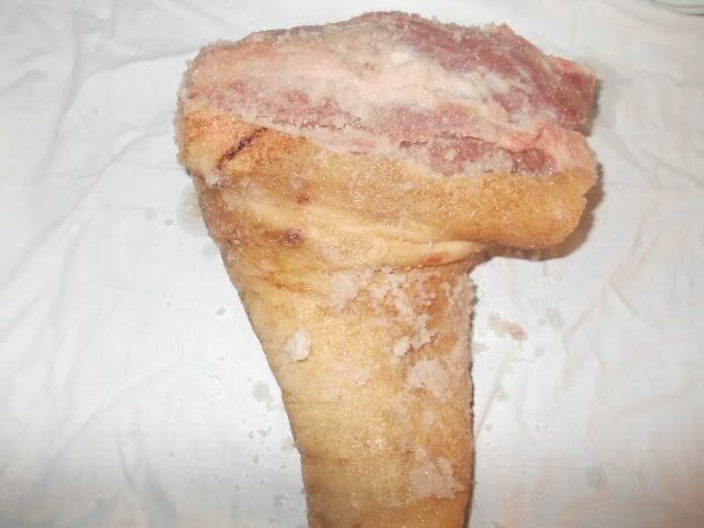 Ветчина из свиной рульки