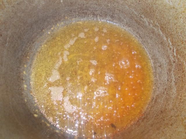 Утиная грудка с винно-карамельным луком