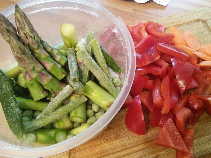 Паэлья с курицей и морепродуктами 