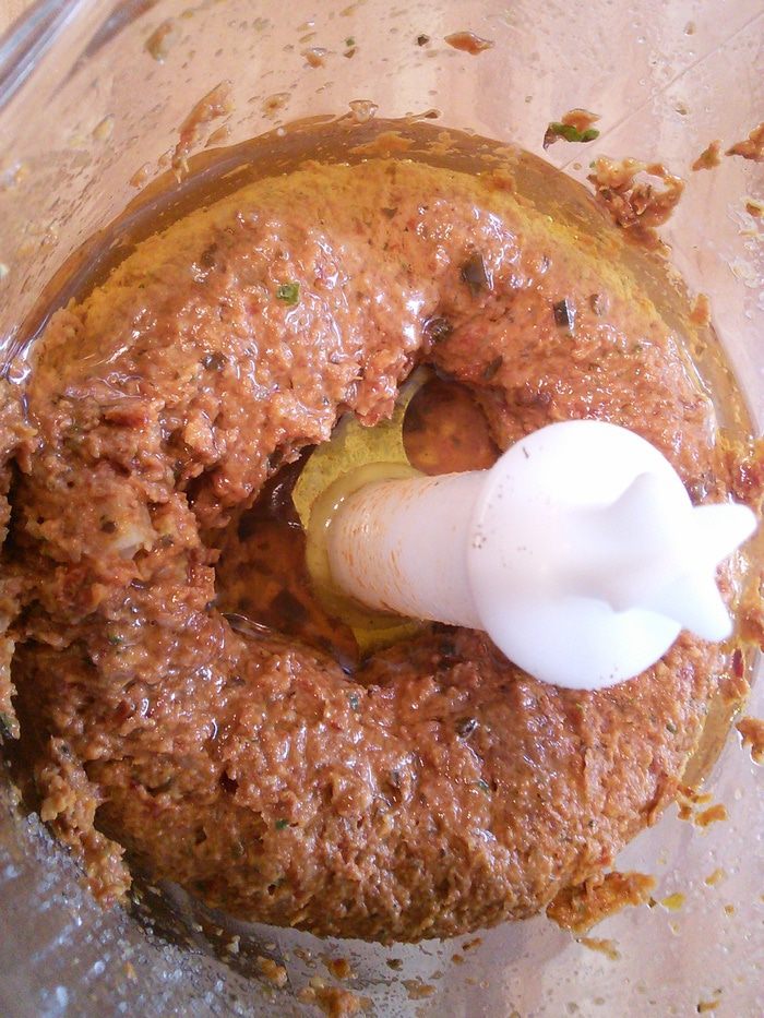 Песто Россо