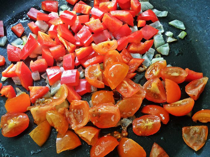 Закрытый пирог с рисом и курицей