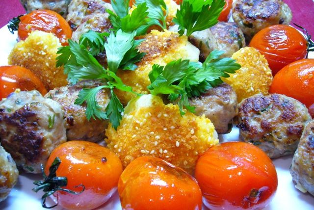 Котлеты по-гречески (кефтедес)