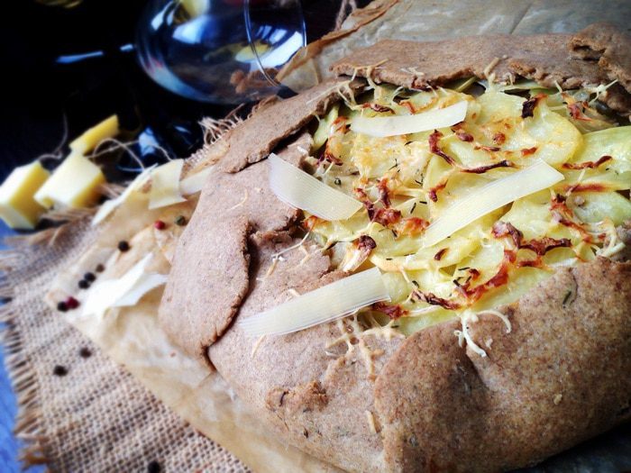 Пшенично-ржаная галета с яблоками и картофелем