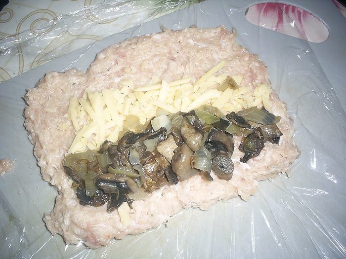 Куриные сардельки с сюрпризом