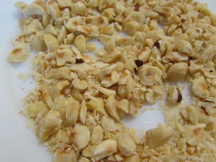 Гречишный хлеб с изюмом и орехами