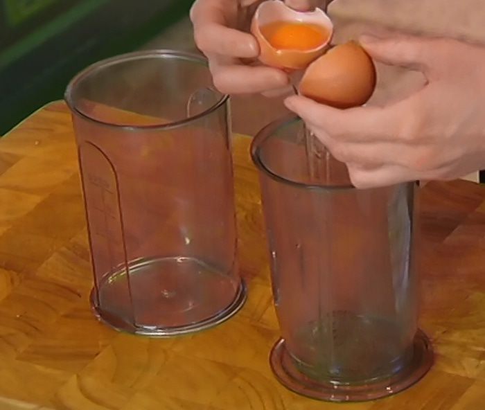 Лимонные сырники с соусом из маскарпоне 