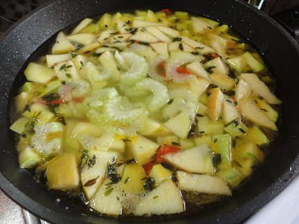 Суп-пюре из кабачка и жареной перловки